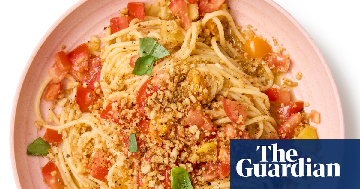 Make-Ahead Tomato Pasta: Even Better as Leftovers for Easy Meals