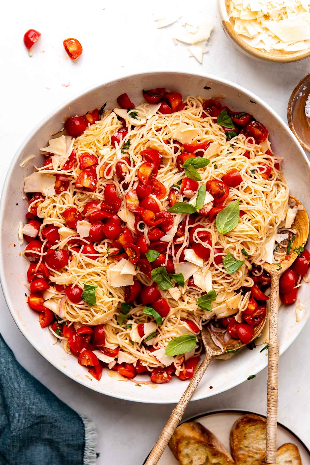Simple Marinated Tomato Pasta: Your Versatile Weeknight Meal Hero